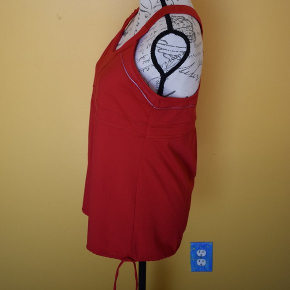 Athleta Red Top L - Picture 2 of 3